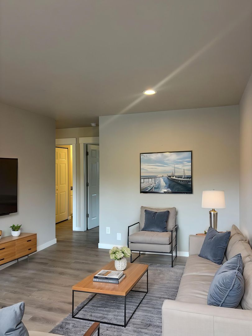 Seattle Apartment: 5200 Fauntleroy Way SW