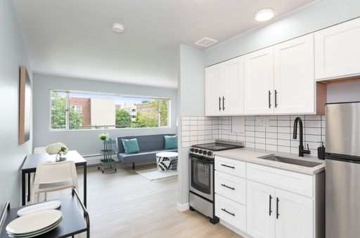 Bellevue Court on Capitol Hill – photo 1