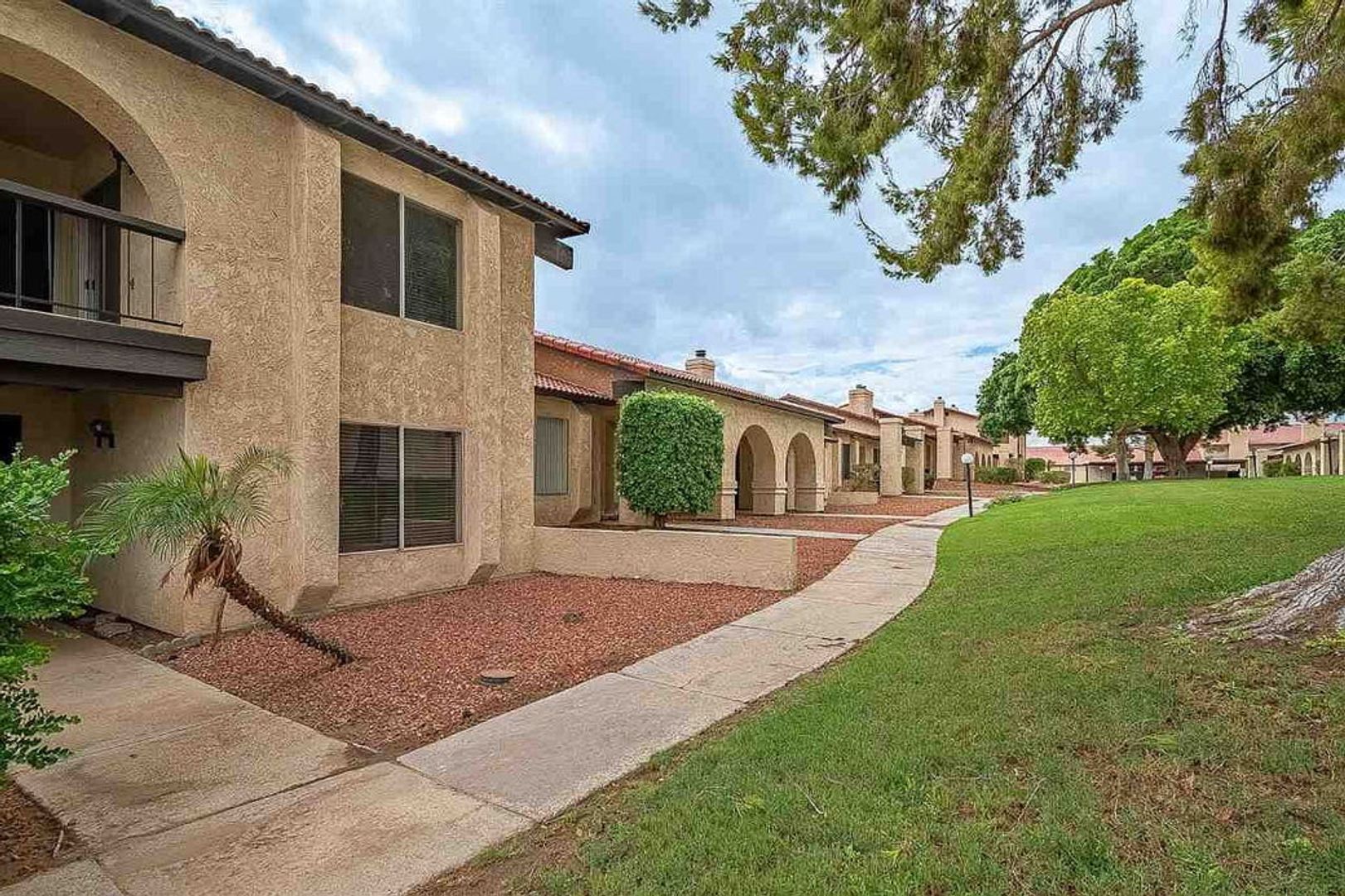 Yuma Condo: 2045 S 14th Ave