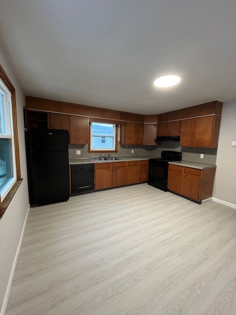 Waterbury Apartment: 29/39/49 Zuella