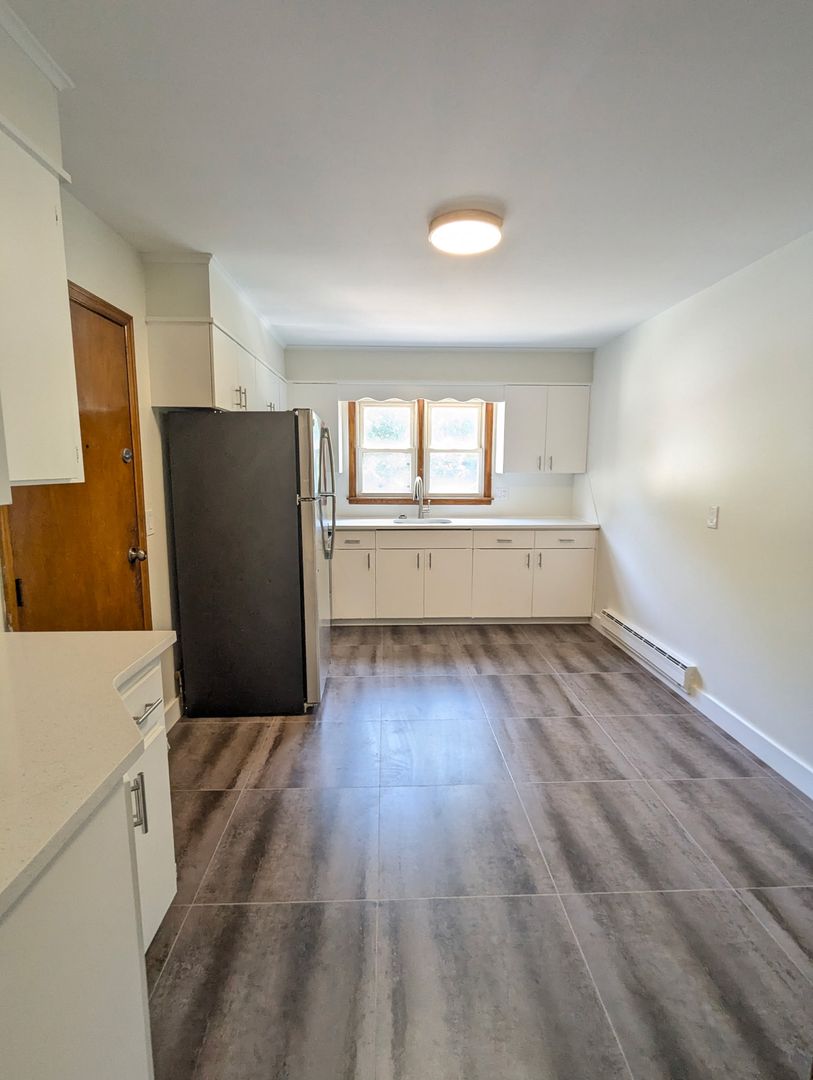 Waterbury Apartment: 2876 East Main Street
