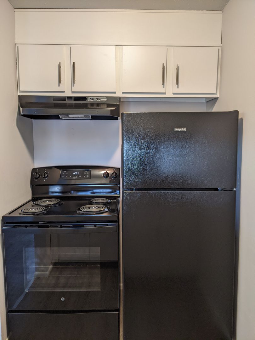Waterbury Apartment: 366 Schraffts Drive