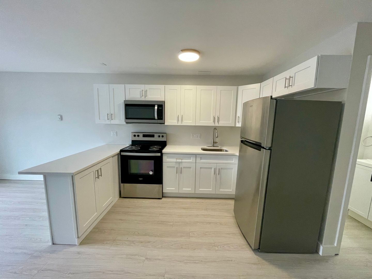 Waterbury Apartment: 222 Bradley Avenue