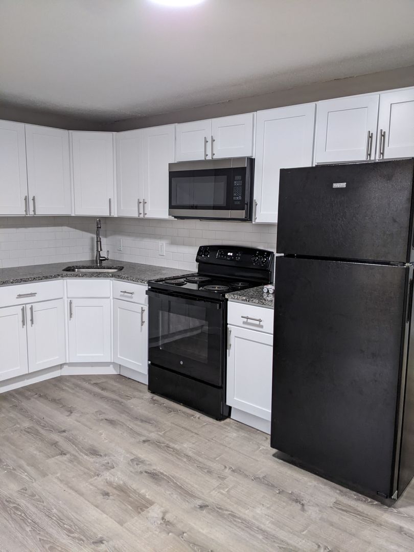 Waterbury Apartment: 29/39/49 Zuella