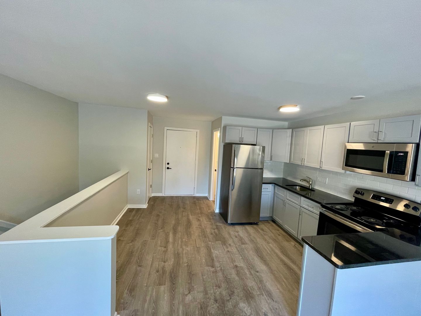 Waterbury Apartment: 222 Bradley Avenue