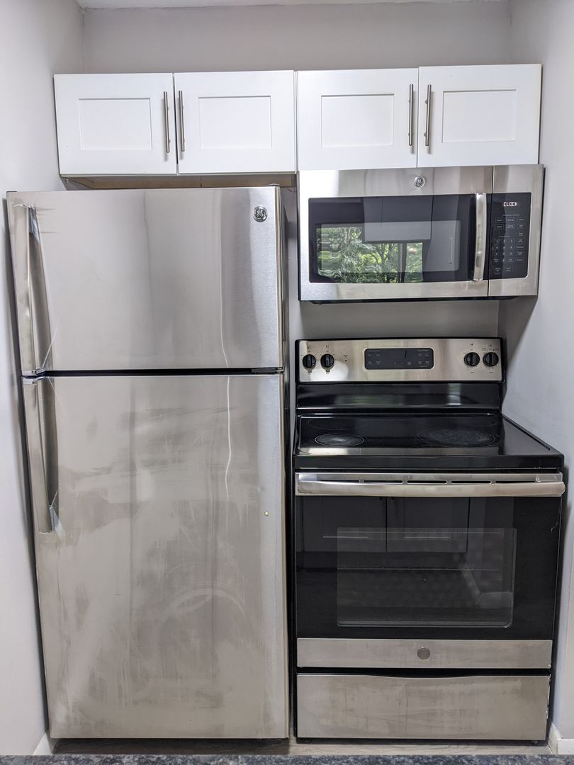 Waterbury Apartment: 366 Schraffts Drive