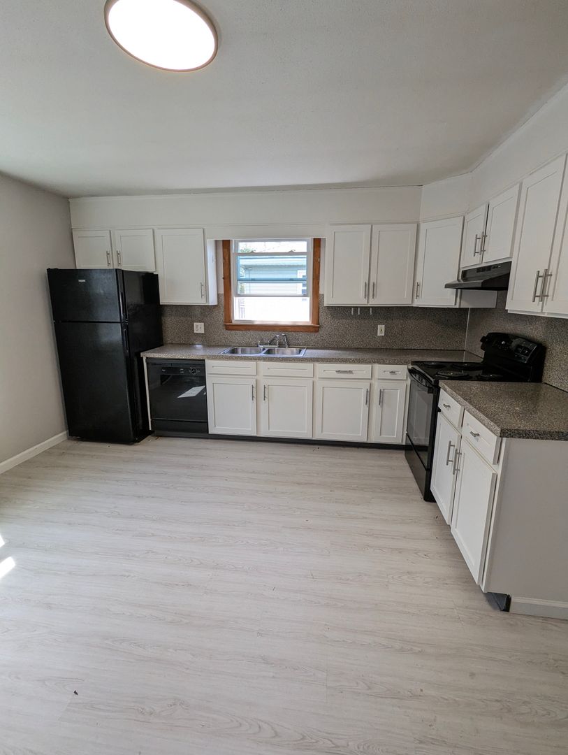 Waterbury Apartment: 29/39/49 Zuella