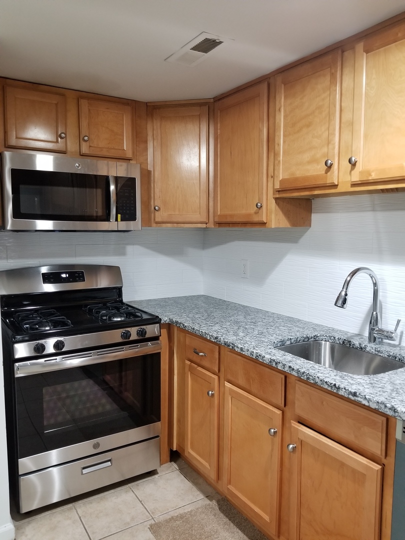 Waterbury Apartment: 300 Schraffts Drive
