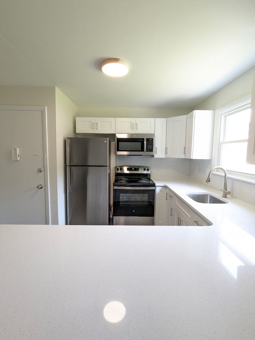 Waterbury Apartment: 136-168 Jersey Street