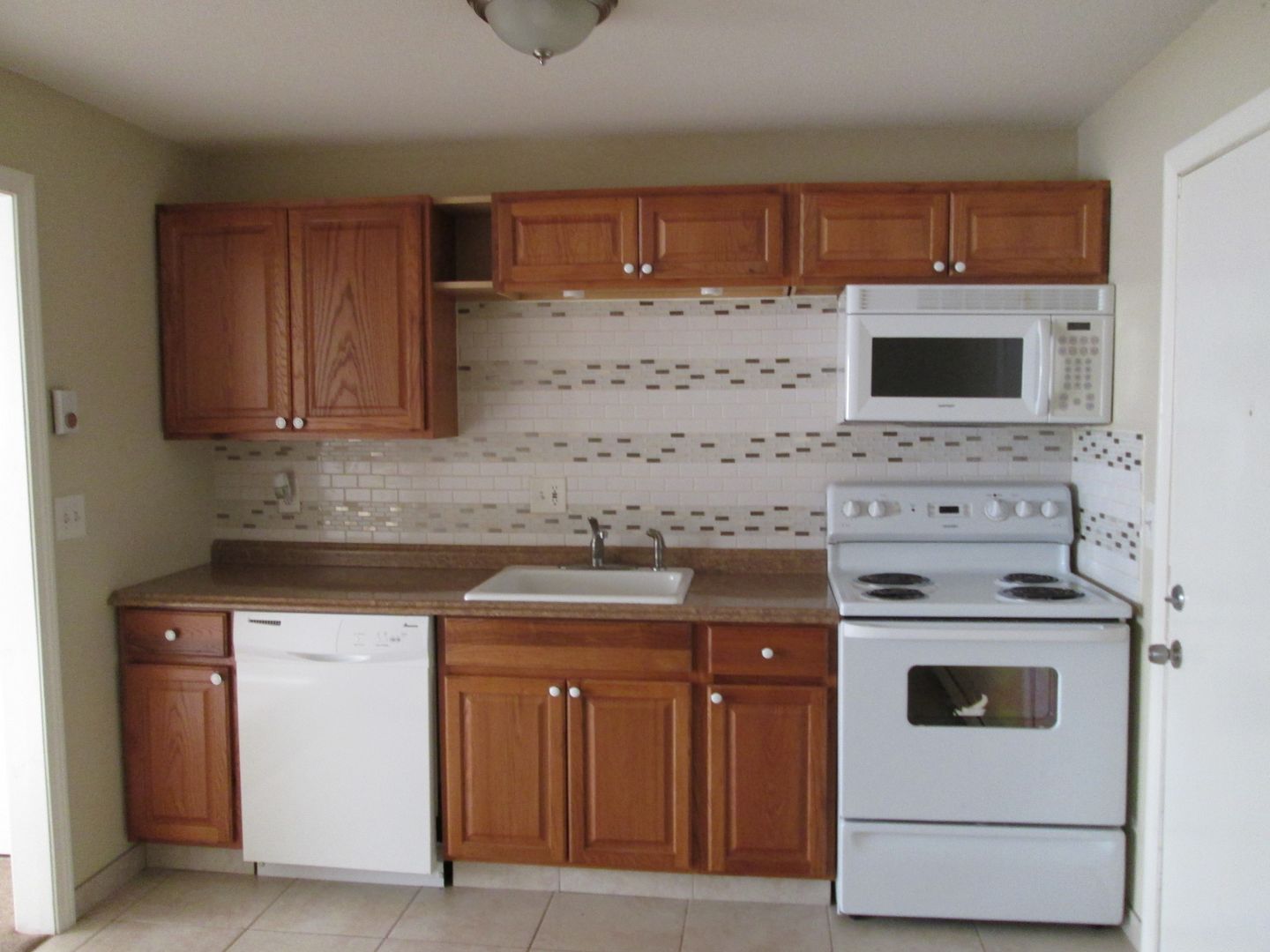 Waterbury Apartment: 3155 East Main Street