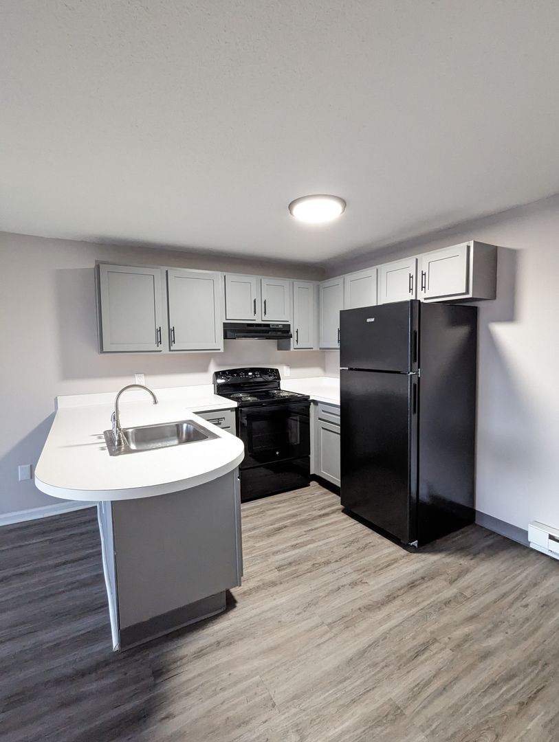 Waterbury Apartment: 163 Mark Lane