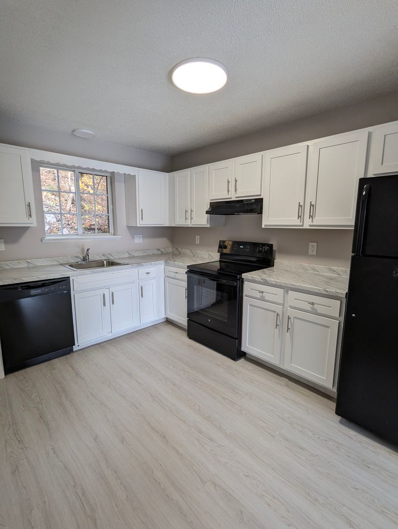 Waterbury Apartment: 1141 East Main Street