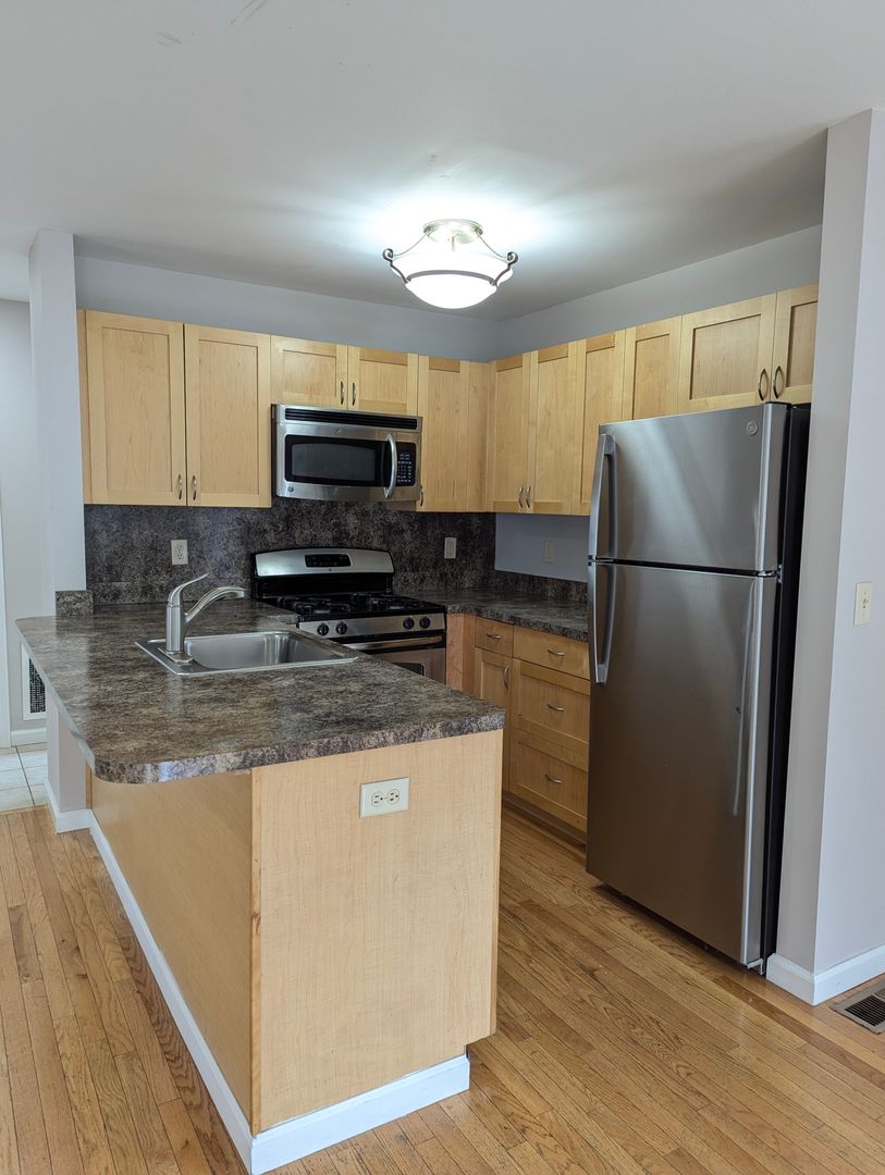 Waterbury Apartment: 151 Park Terrace