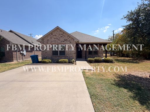 161 Canton St - Adorable 3 Bedroom, 2 Bathroom in Palmer, TX!