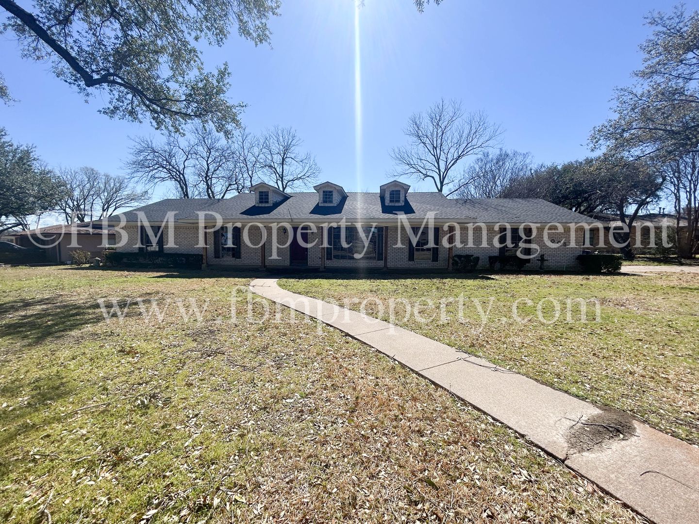 Ennis House: 1005 Sunset Drive
