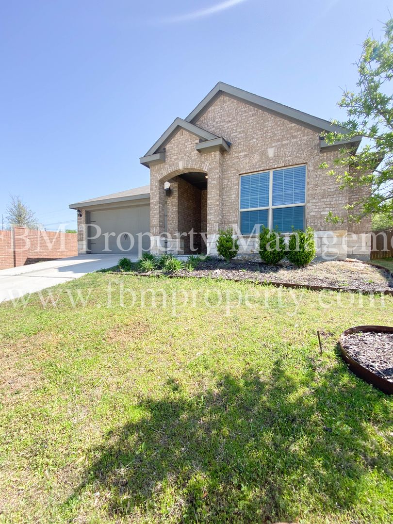Denton House: 4712 Conley Lane