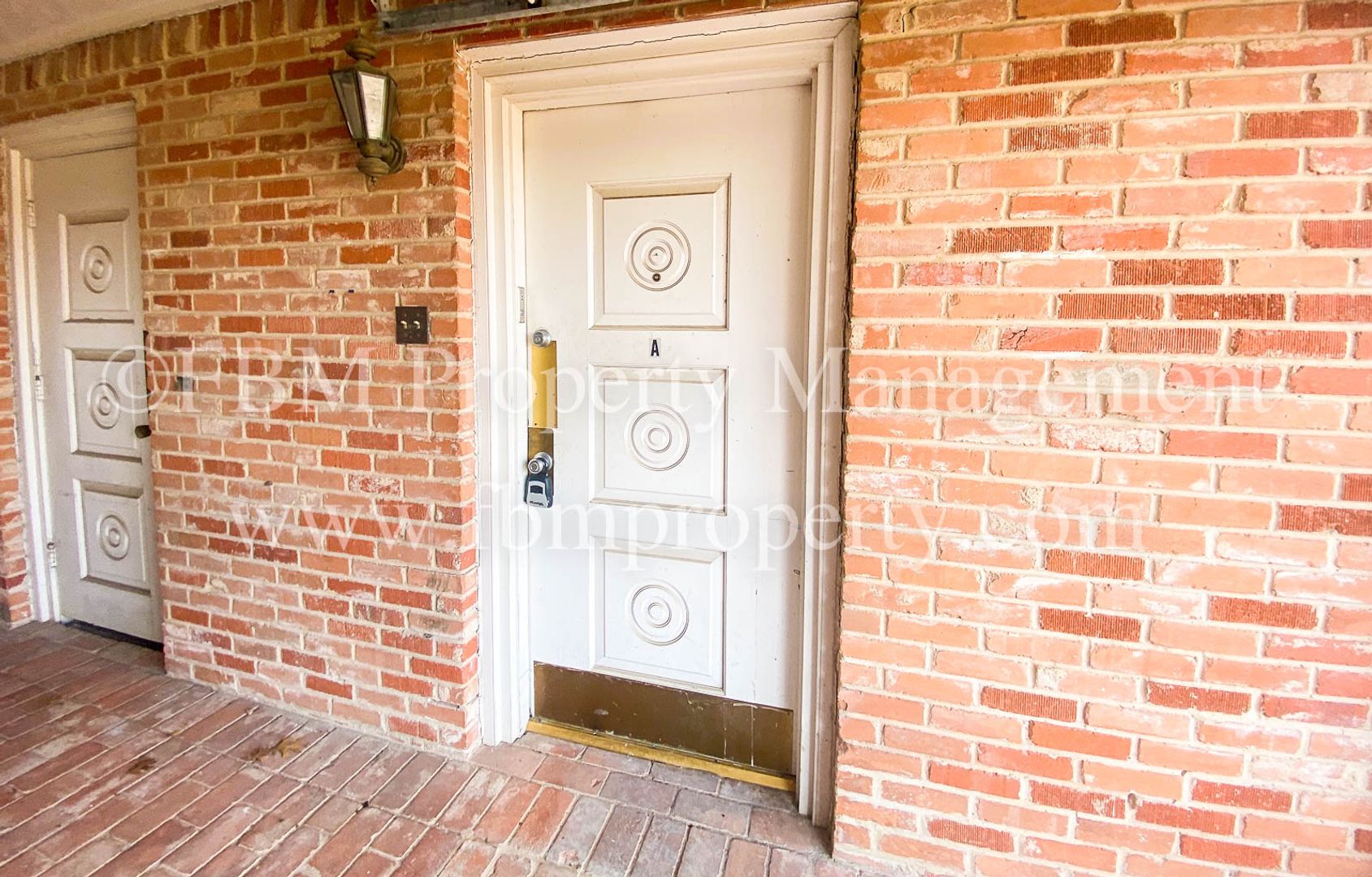 Ennis Apartment: 2200 Country Club Road, Unit A