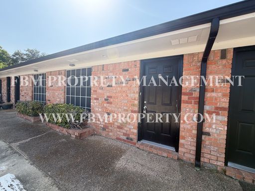 2107 Bowie Drive, Unit H - 1 Bedroom, 1 Bathroom Apartment Home in Corsicana, TX!