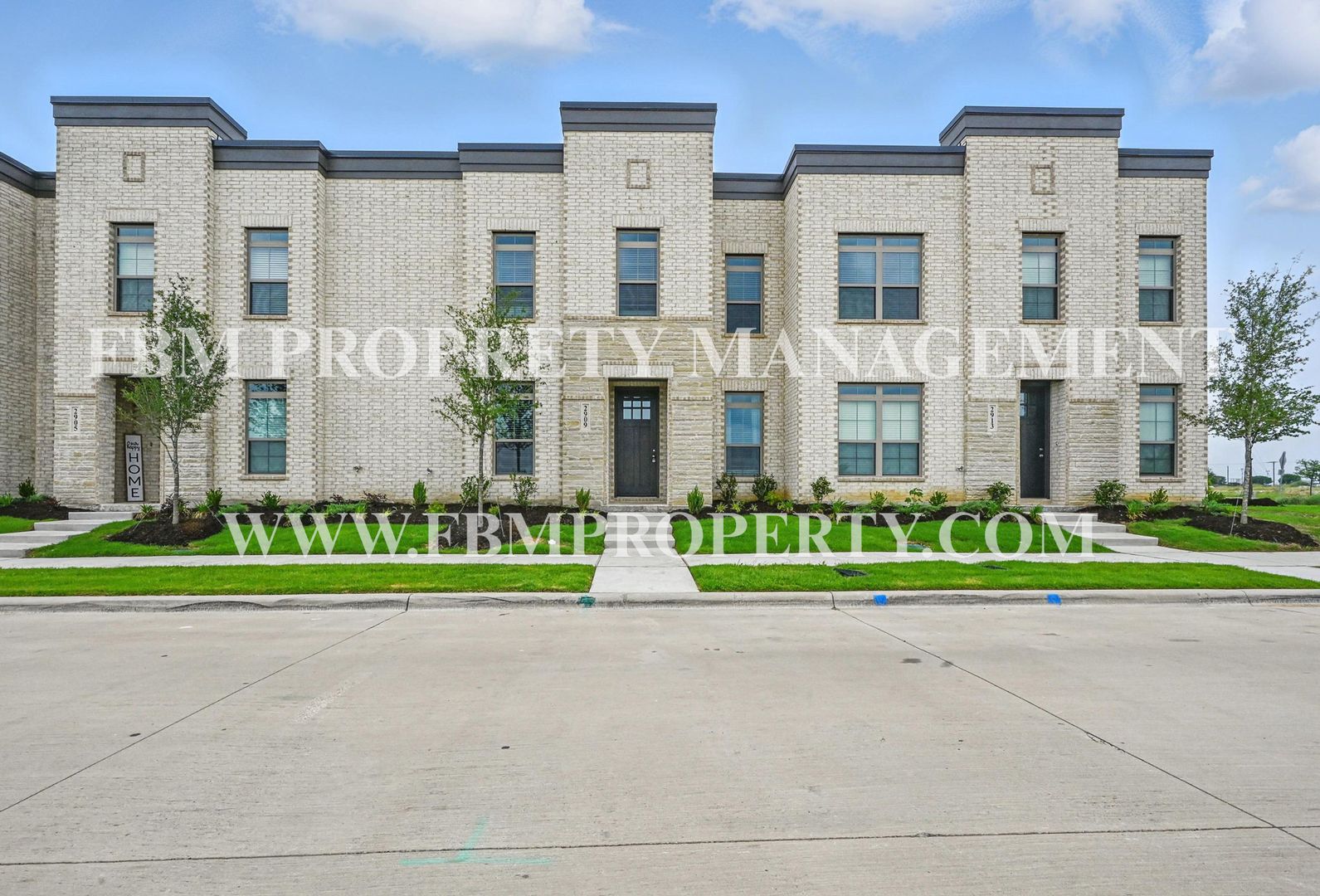 Waxahachie House: 2084 Layla Drive