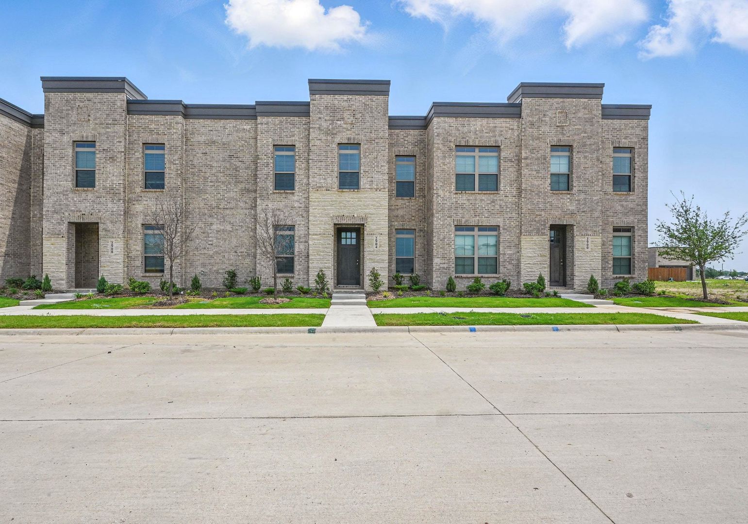 Waxahachie House: 2076 Layla Drive