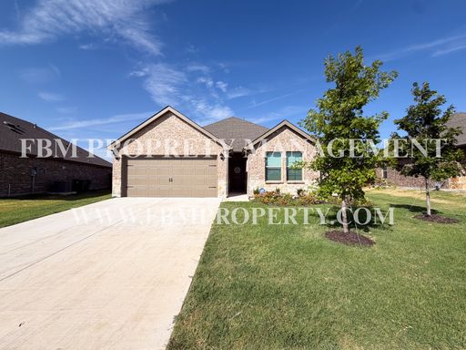 369 Thoroughbred St - Beautiful 3 Bedroom, 2 Bathroom Brick Home Located in Waxahachie's Saddlebrook Estates! – photo 1