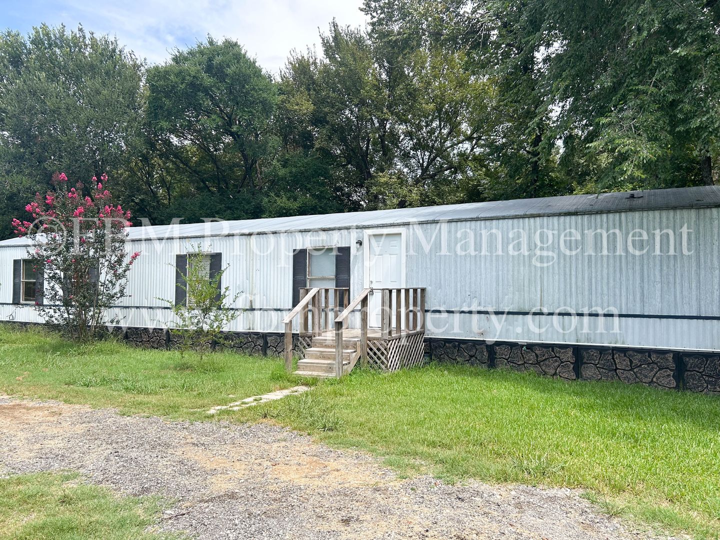Ennis House: 332 Stacks Road