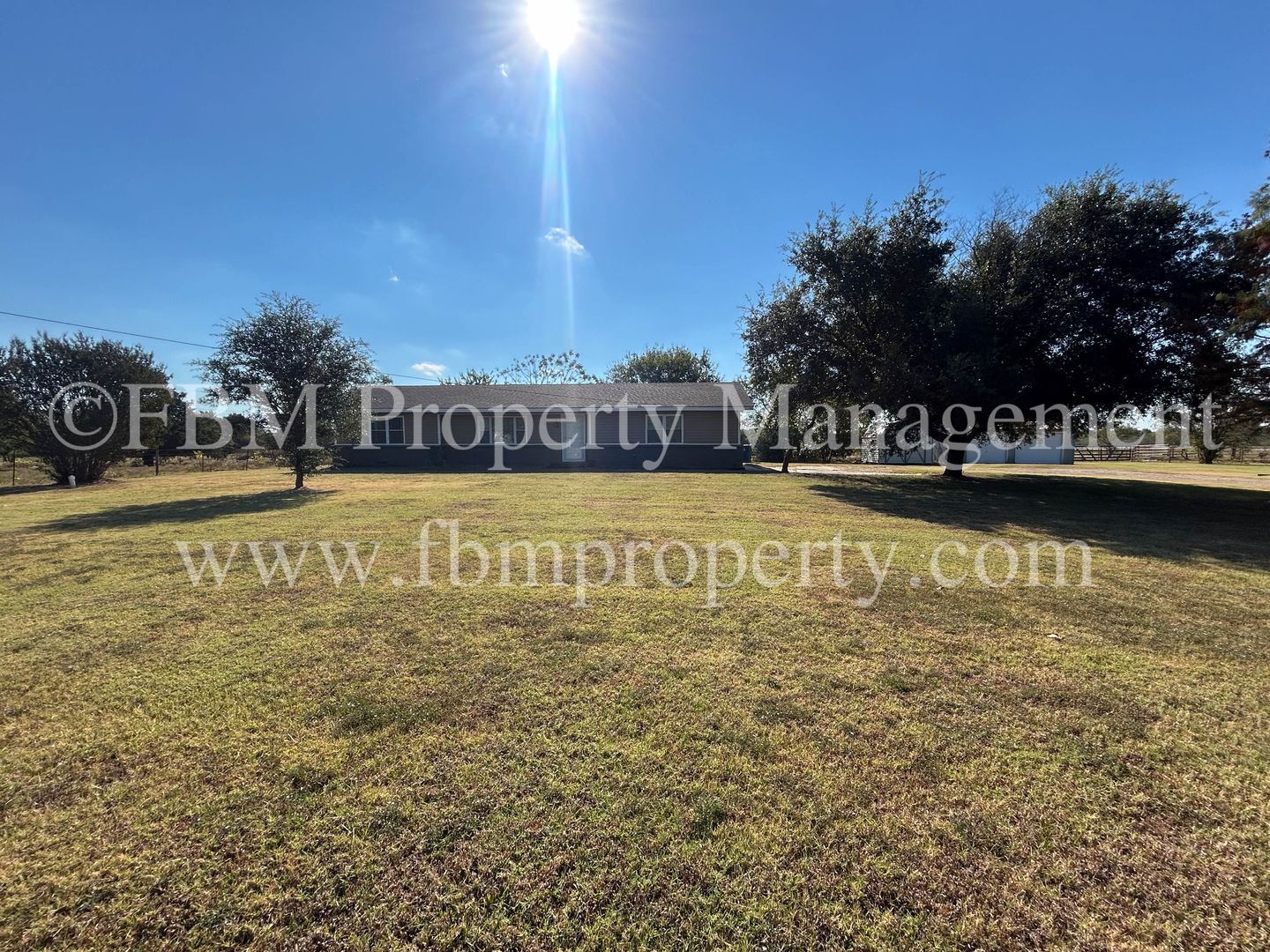 4205 W. Park Row Blvd - Cozy 2 bedroom, 1 Bathroom Home in Corsicana, TX!