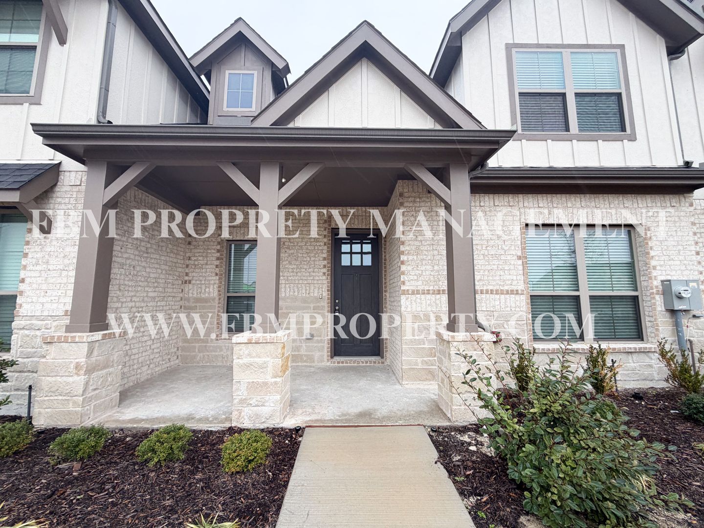 Waxahachie House: 460 Restoration Road