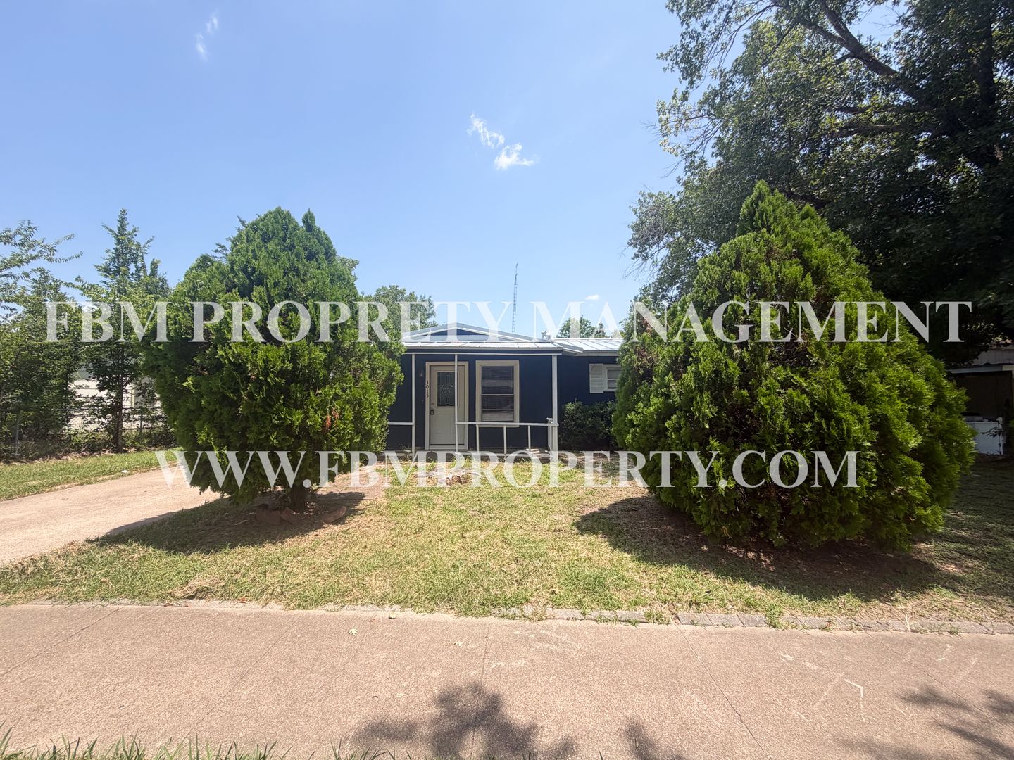 Corsicana House: 3015 Winfield Drive