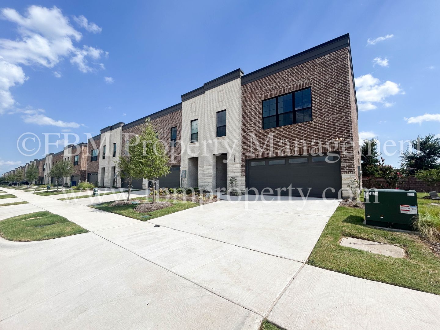 Waxahachie House: 2871 Amelia Lane