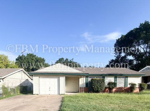 1224 W Burnett St - Cozy 2 Bedroom, 1 Bathroom Home in Ennis, TX! – photo 1