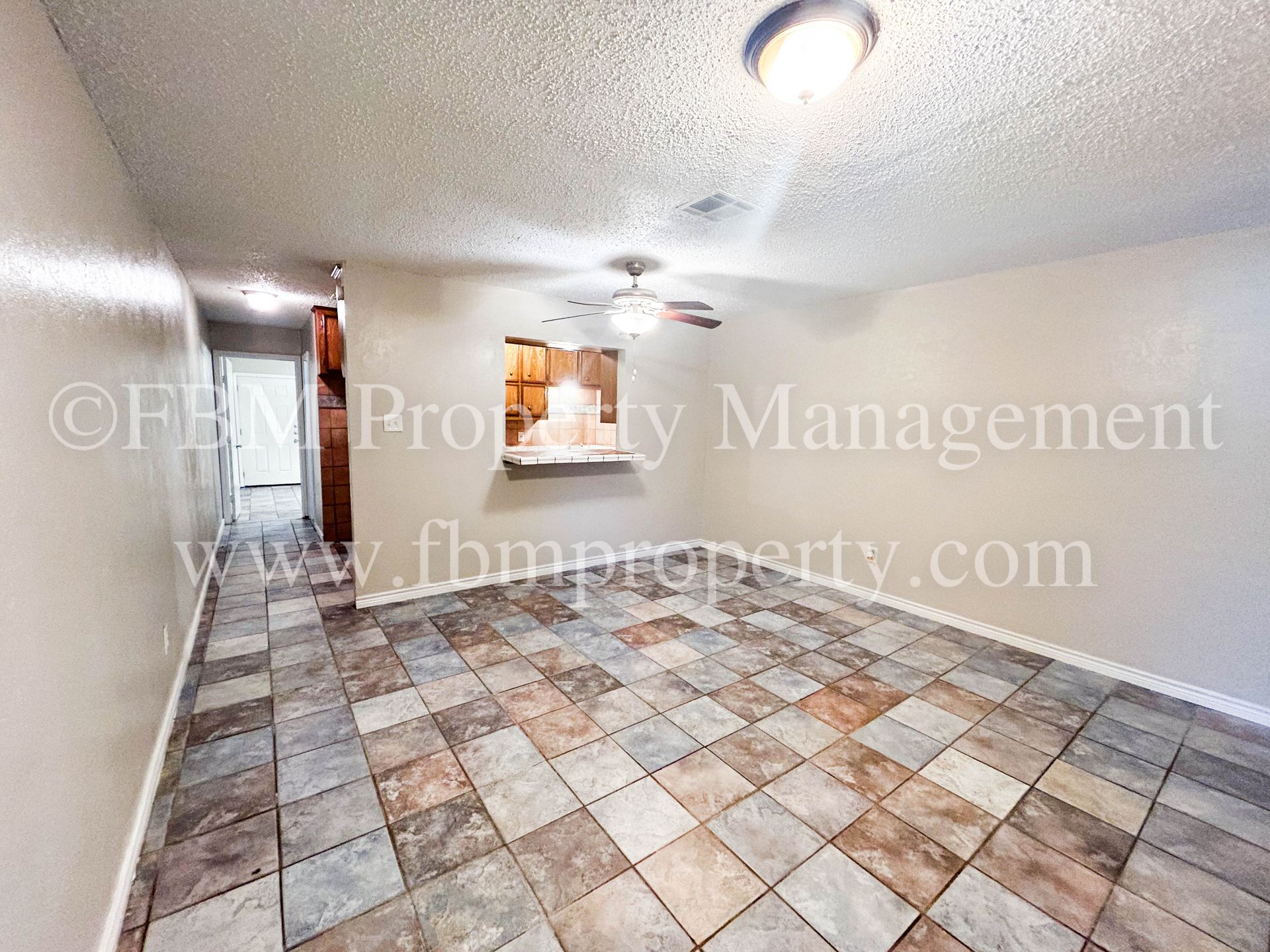 Corsicana Apartment: 2541 W Sycamore Avenue