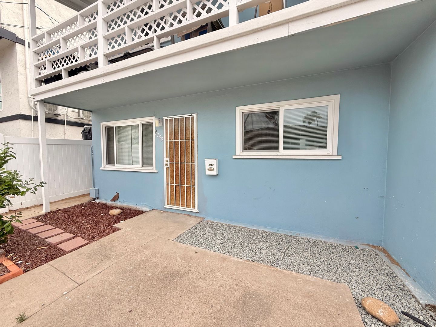 San Diego Apartment: 3751-3755 Jewell St