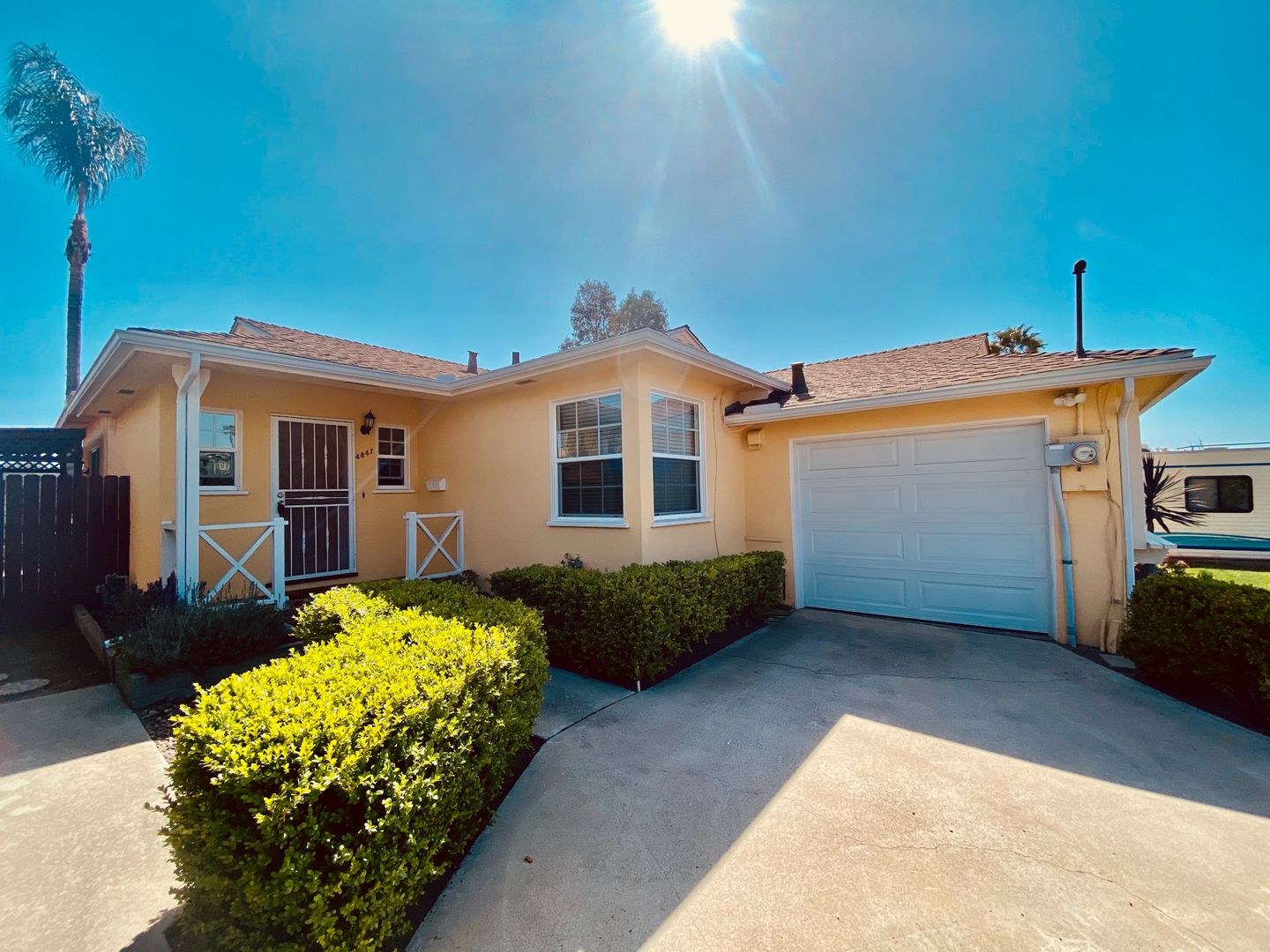 San Diego House: 4847 Twain Avenue