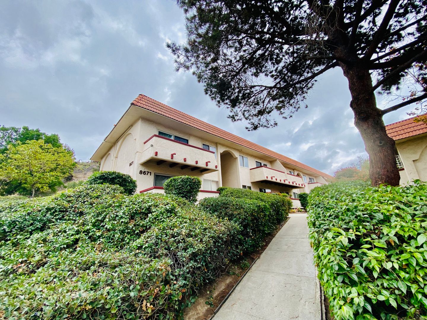San Diego House: 8671 Lake Murray Blvd #1