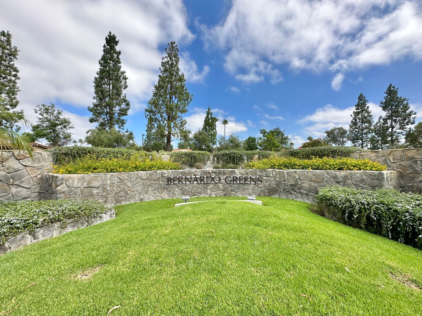 San Diego Condo: 12260 Corte Sabio #5207