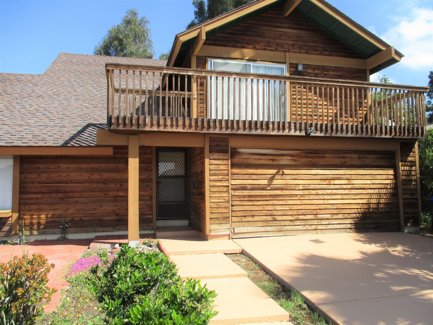 San Diego House: 8430 Calle Morelos Street