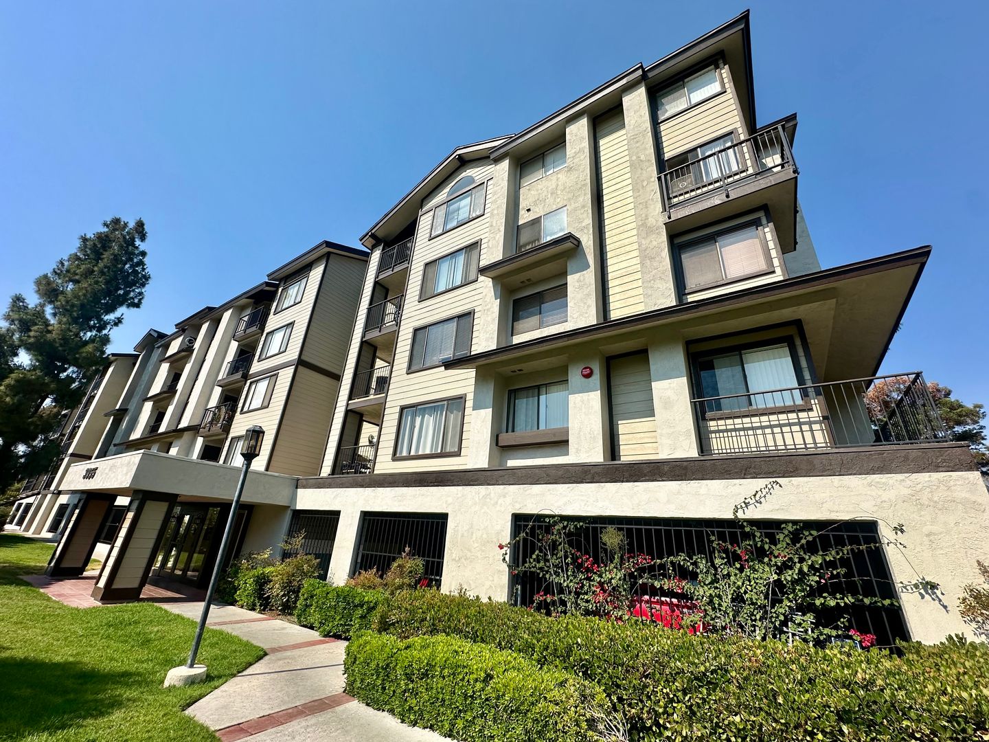 San Diego Condo: 3955-69 Faircross Place