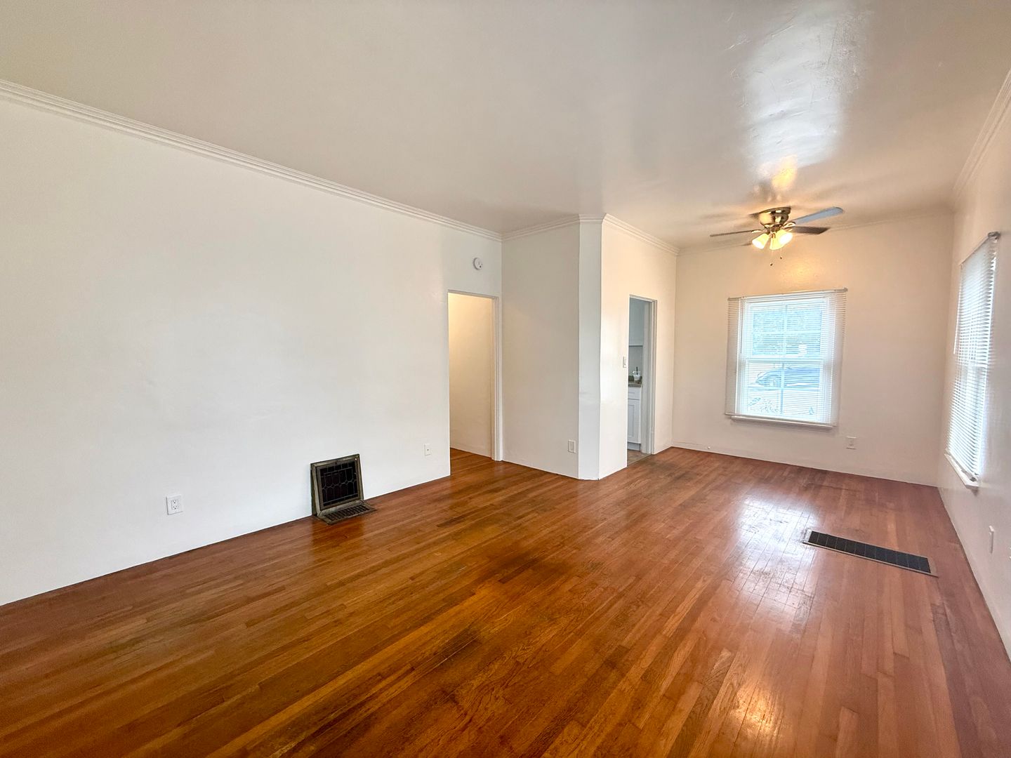 San Diego Apartment: 2164 Albatross Street