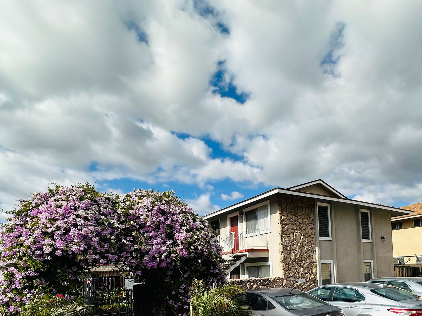 El Cajon Apartment: 321-329 Chambers St