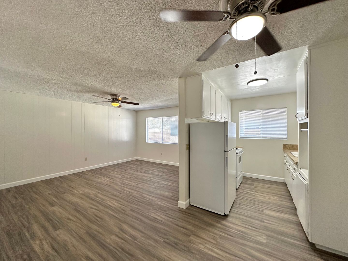 El Cajon Apartment: 321-329 Chambers St