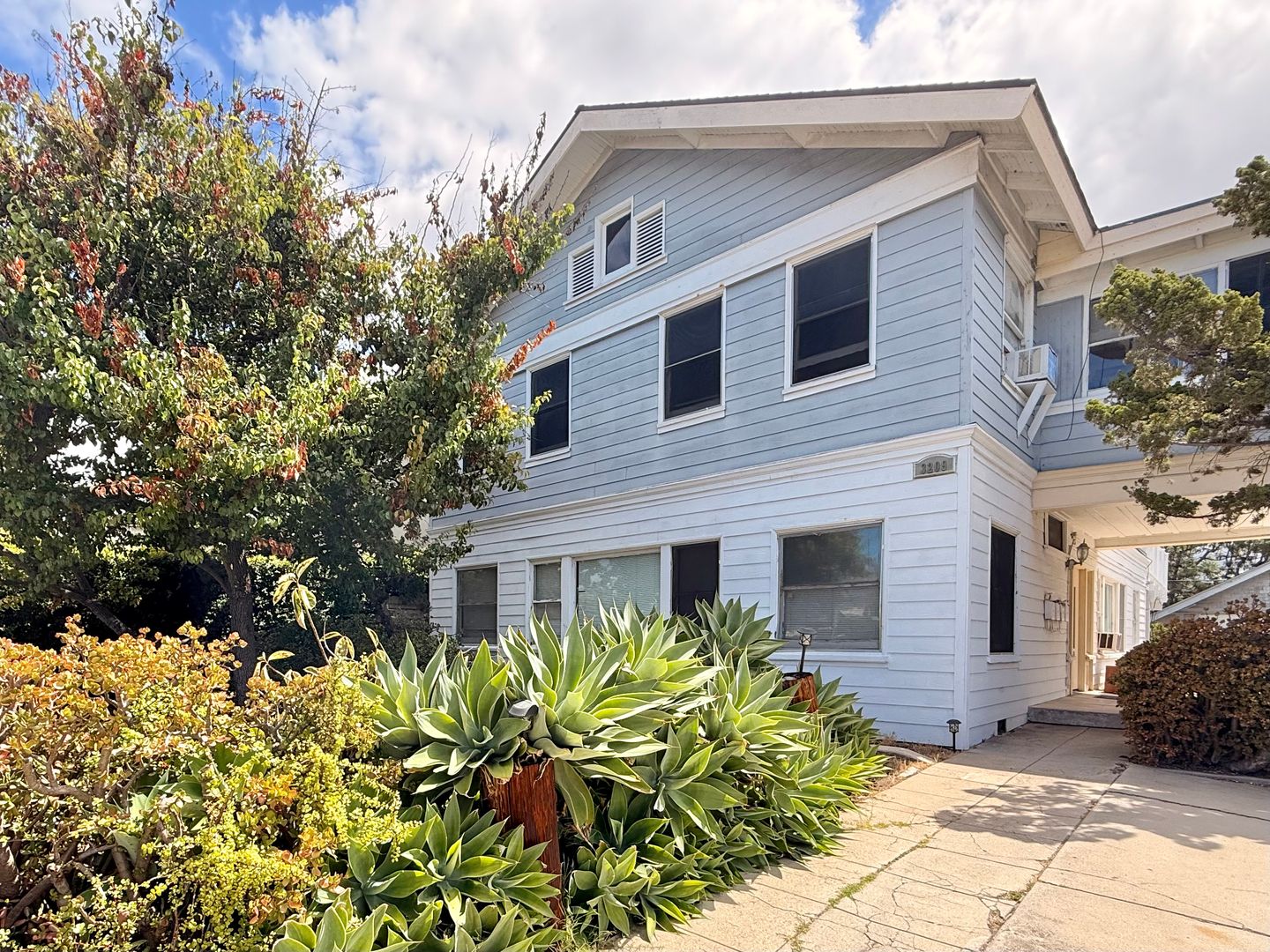 San Diego Apartment: 3209 Grim Ave