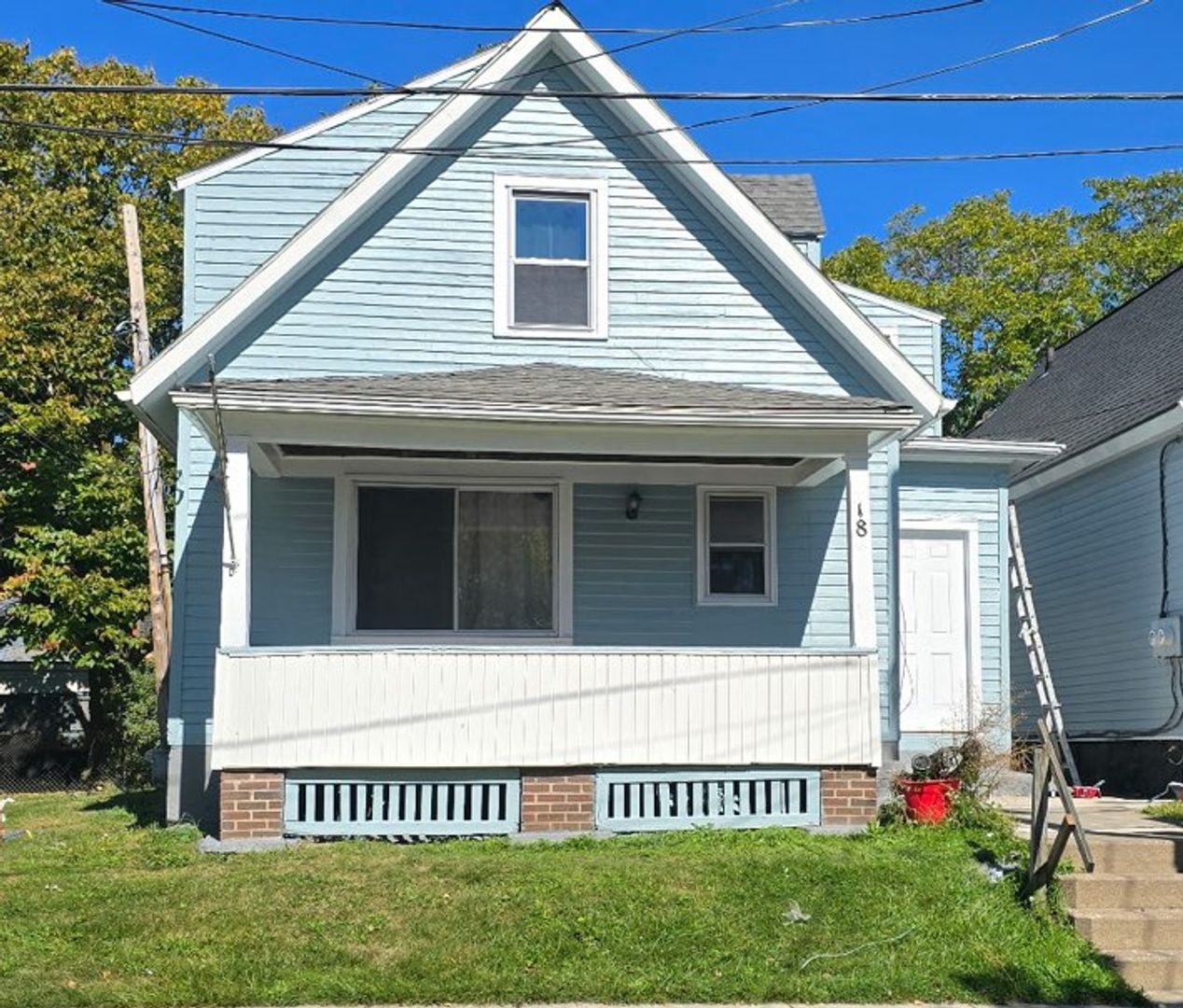 Rochester House: 18 Koscuisko St