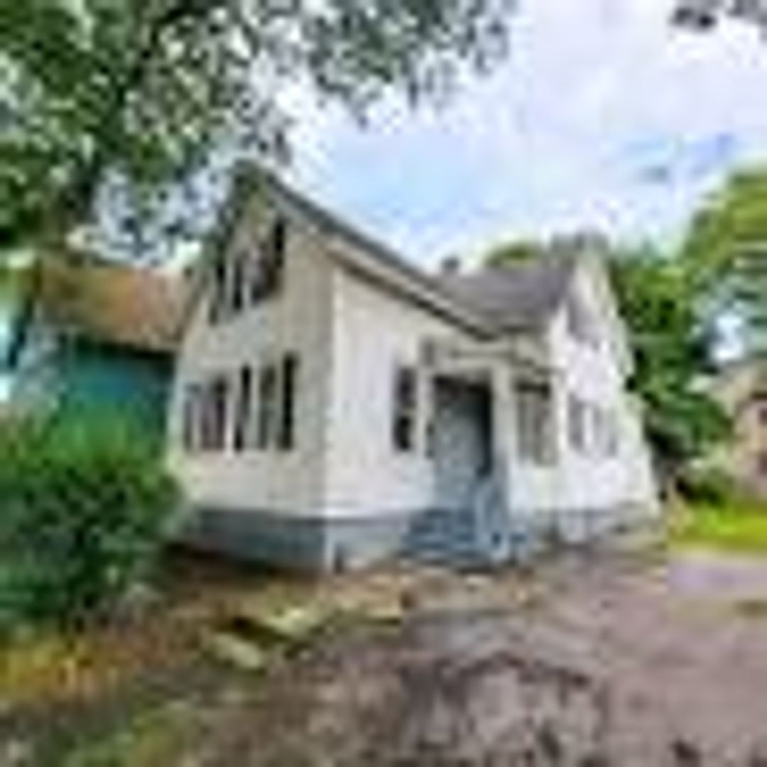 Rochester Apartment: 60 Lime St.