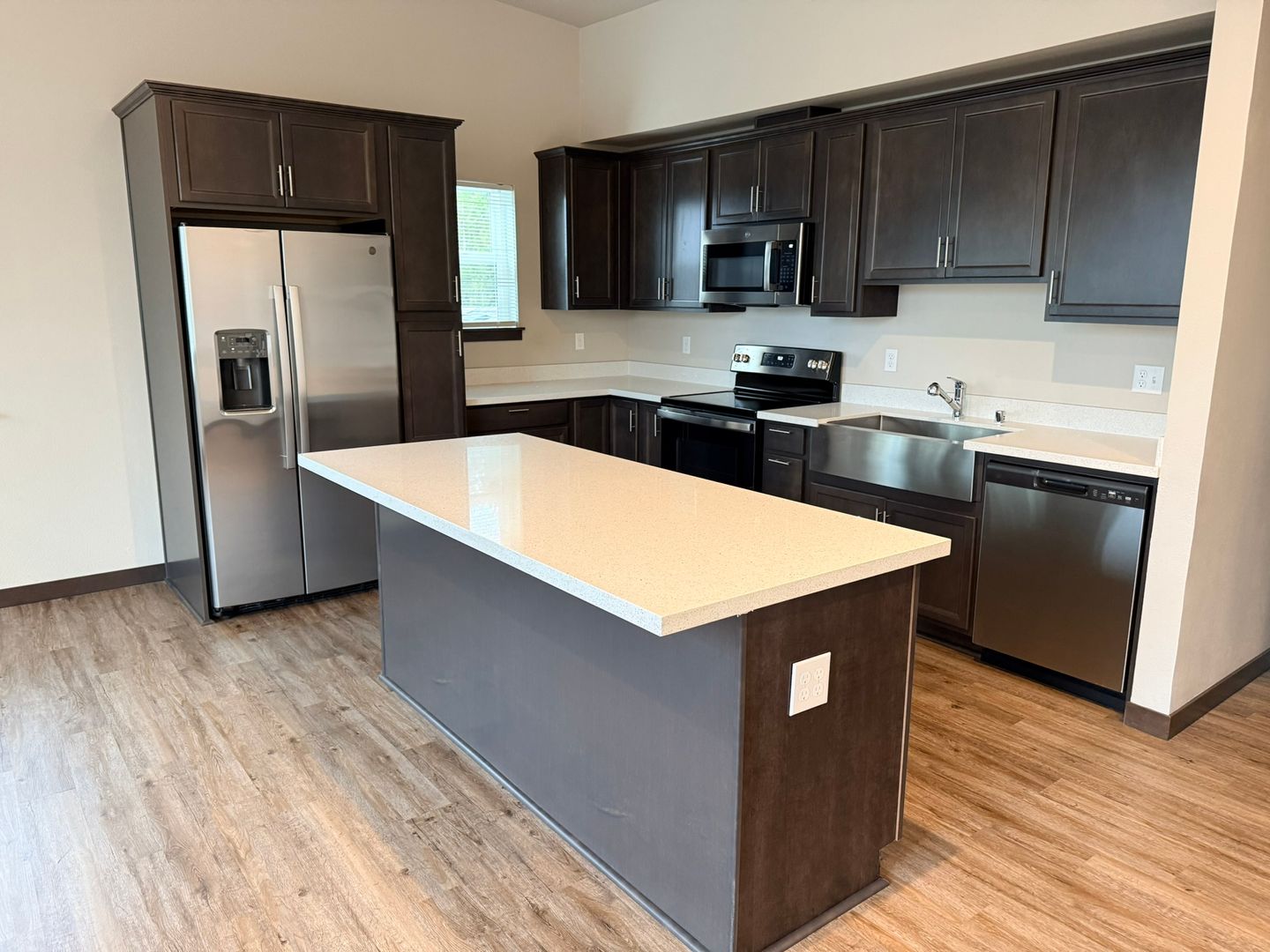 Granite Falls Apartment: 225 Penny Ave.