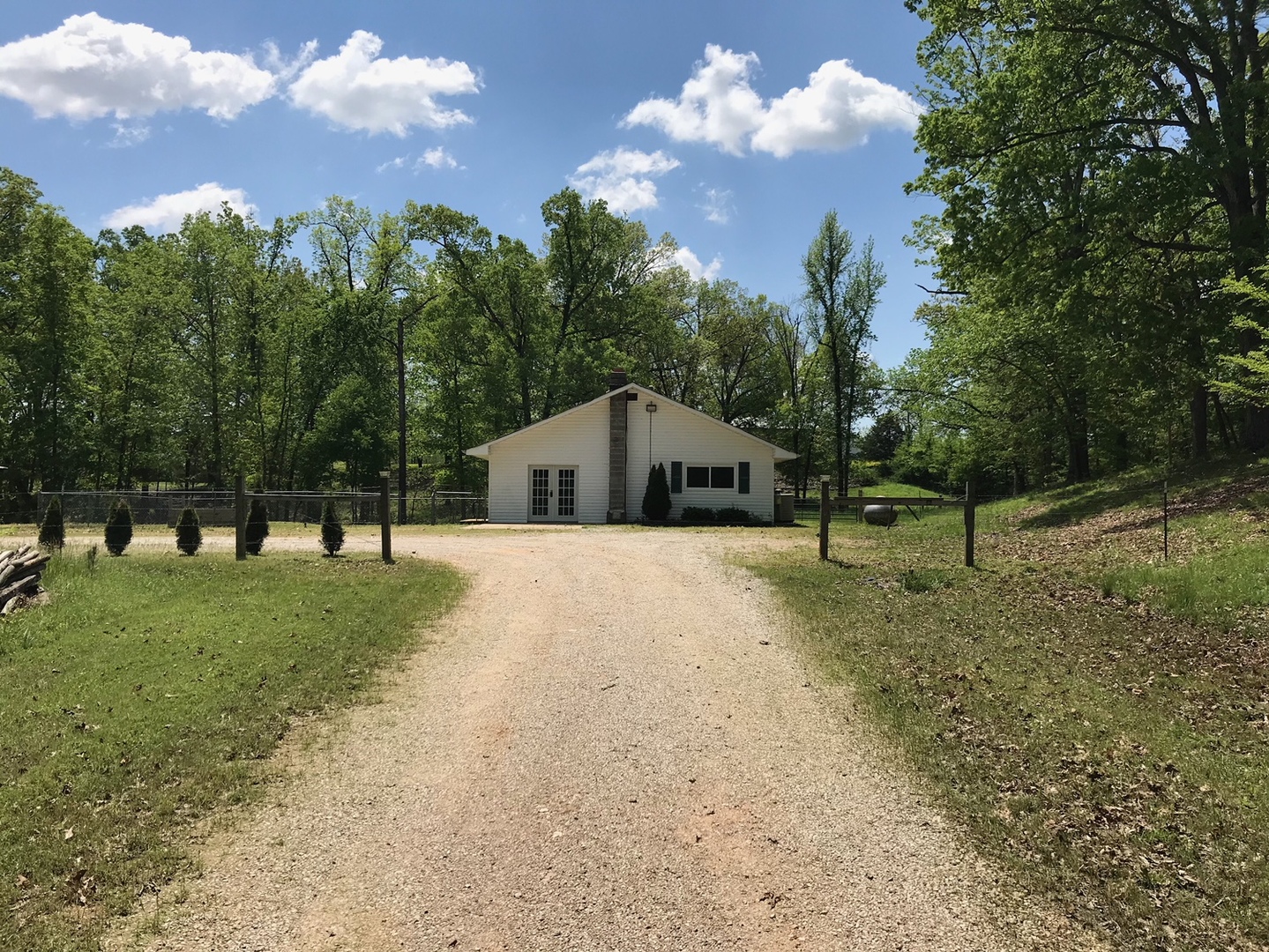 Poplar Bluff House: 814 CR 450