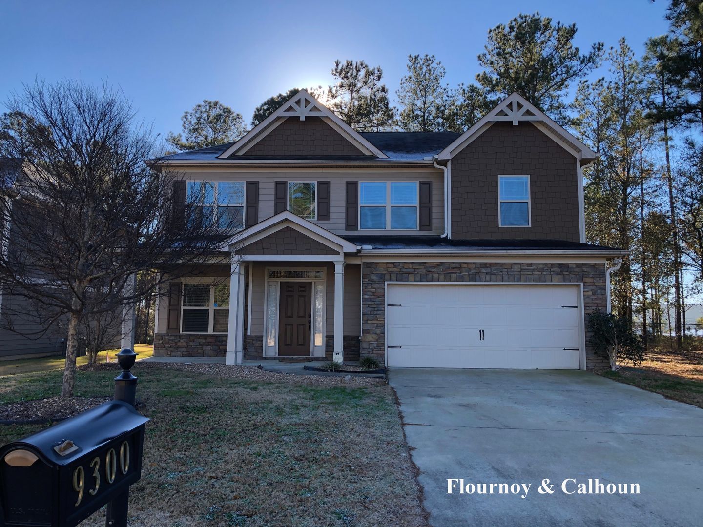 Midland House: 9300 Yarbrough Road