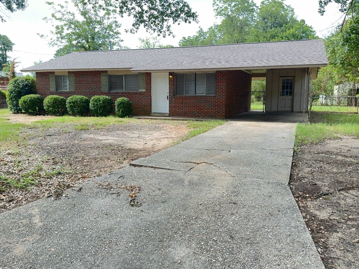 Columbus House: 2476 Blan Street