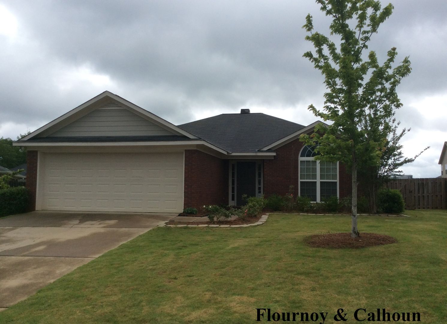 Midland House: 6078 White Pine Drive