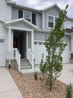 New Construction Townhome Located in Prime Saratoga Springs Location. – photo 1
